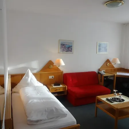 Buergerbraeu Hotel 3*