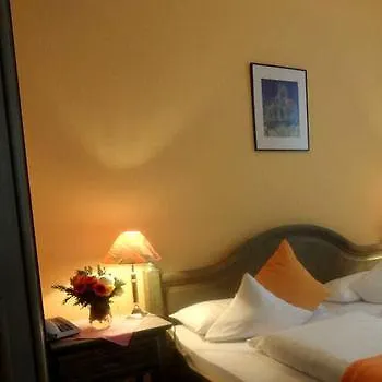 Hotel Buergerbraeu 3*