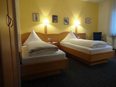 Hotell Buergerbraeu 3*
